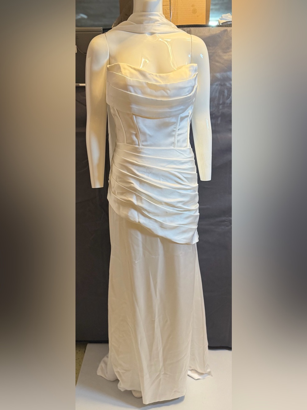 NWTElegant White Strapless Evening Gown